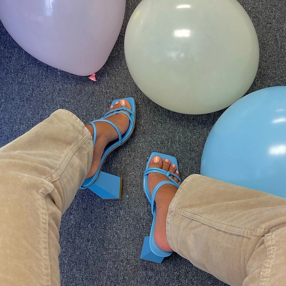 Song Of Style Noelle Heels in Blue - Picture 6 of 6